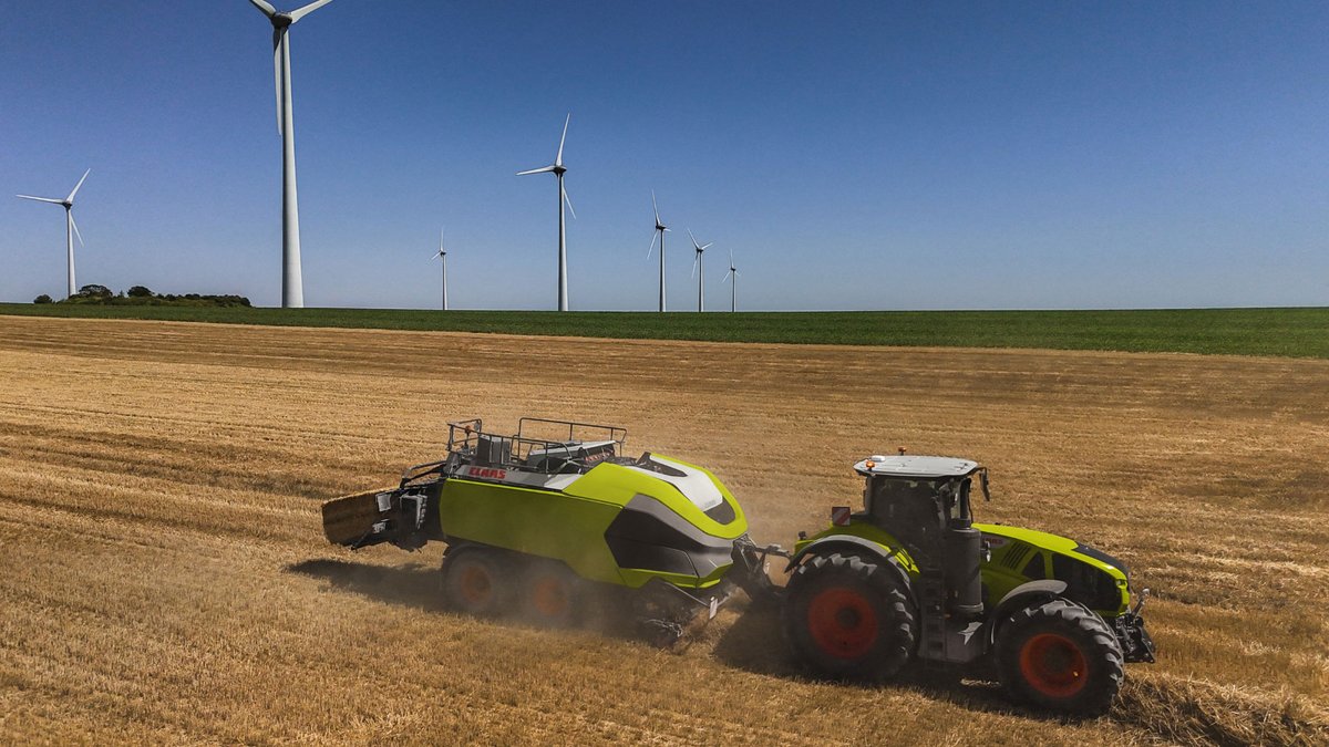 CLAAS Overall concept of a 70 t square baler of the next generation